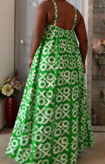 Robe en pagne africain à imprimé graphique