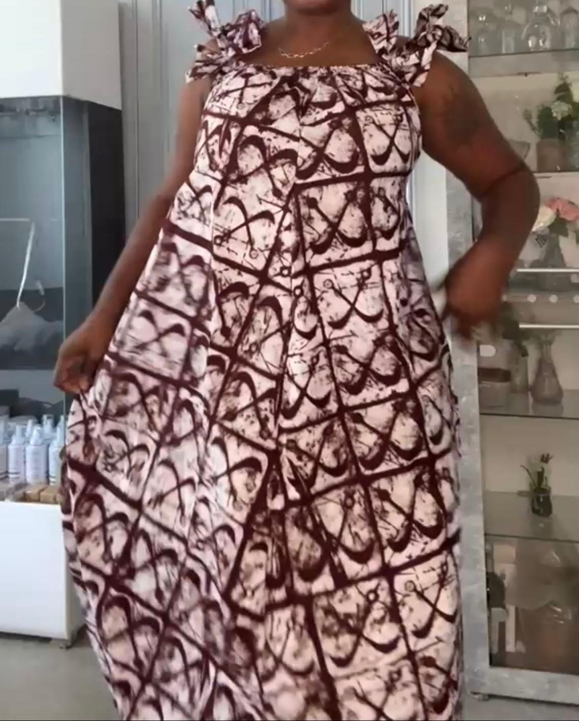 Robe Pagne africain longue fluide à imprimé abstrait